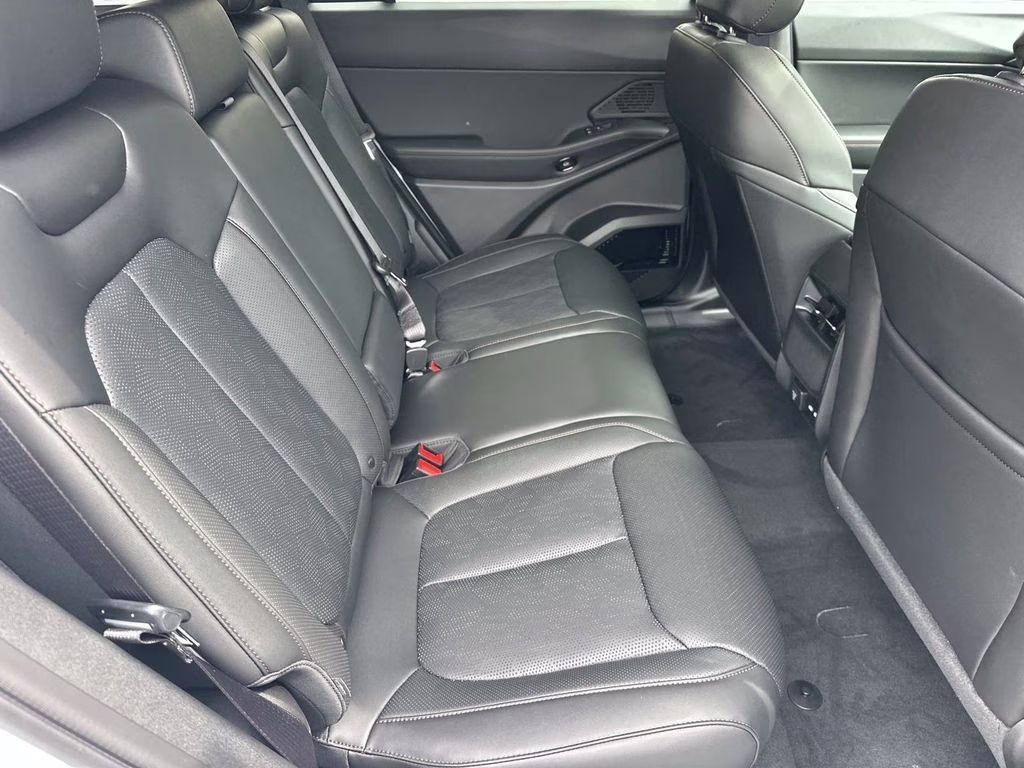 2026 Bright White Clearcoat Jeep Cherokee Overland 4X4 SUV
