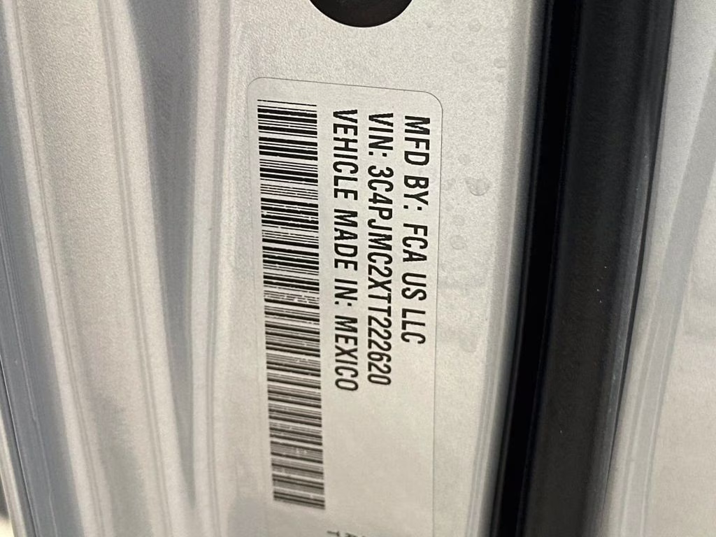 2026 Silver Zynith Clearcoat Jeep Cherokee Overland 4X4 SUV