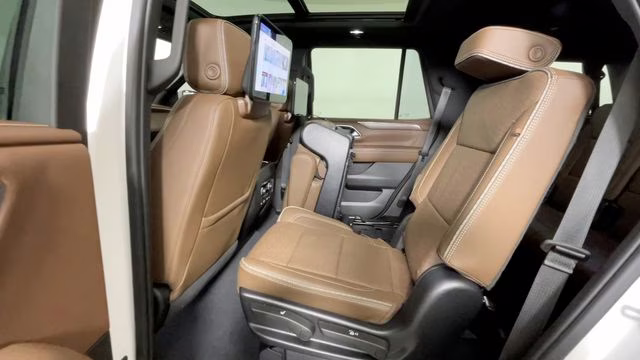 2023 Iridescent Pearl Tricoat Chevrolet Tahoe High Country 4X4 SUV