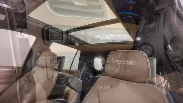 2023 Iridescent Pearl Tricoat Chevrolet Tahoe High Country 4X4 SUV