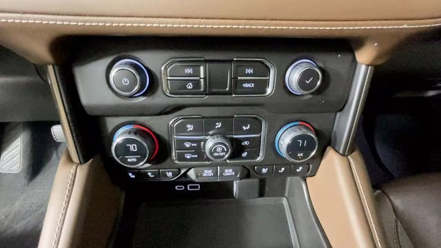 2023 Iridescent Pearl Tricoat Chevrolet Tahoe High Country 4X4 SUV