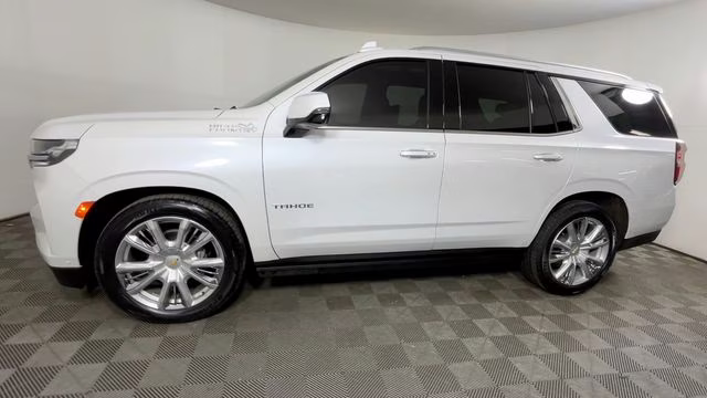 2023 Iridescent Pearl Tricoat Chevrolet Tahoe High Country 4X4 SUV