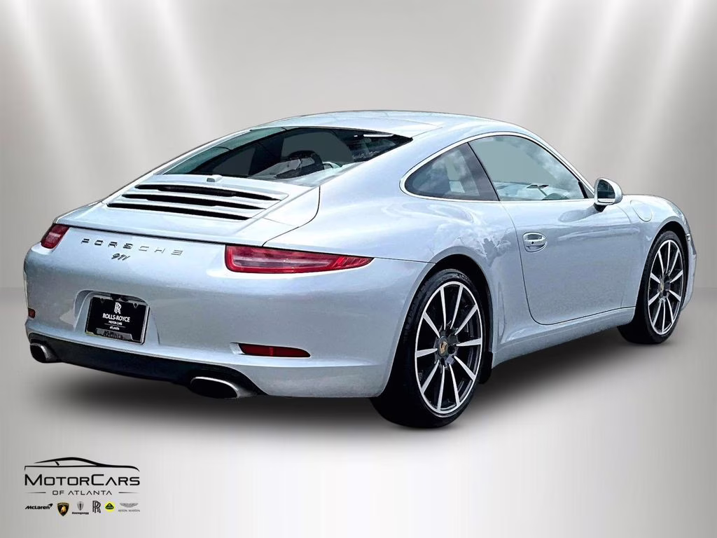 2014 GT Silver Metallic Porsche 911 Carrera Coupe