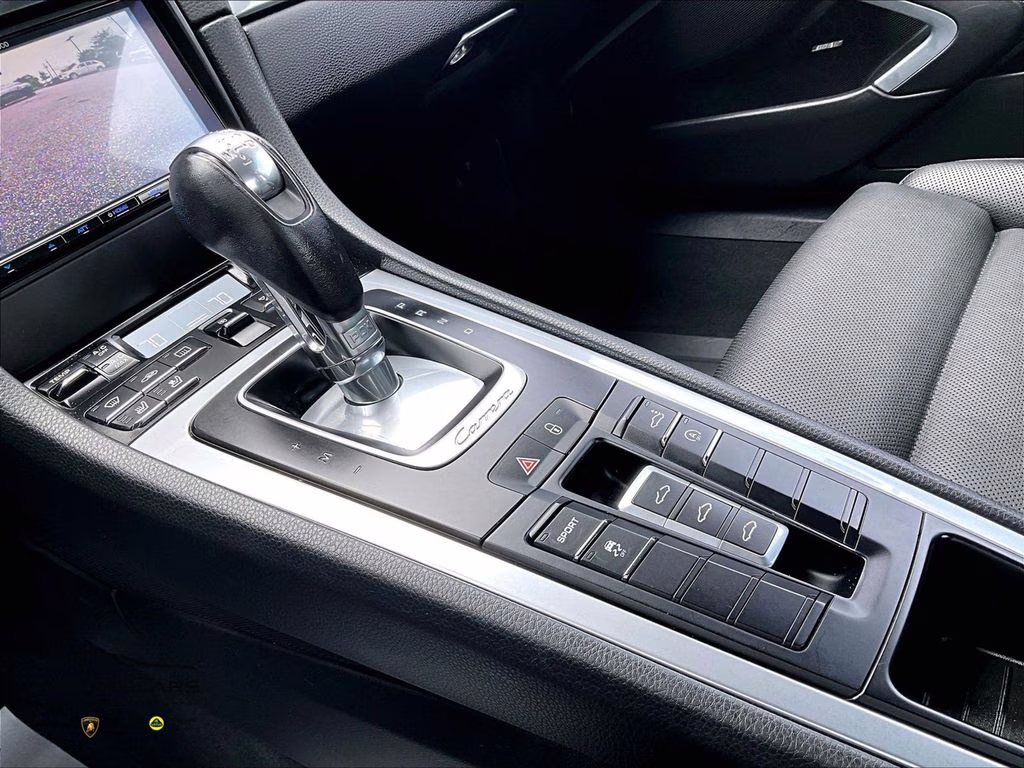 2014 GT Silver Metallic Porsche 911 Carrera Coupe