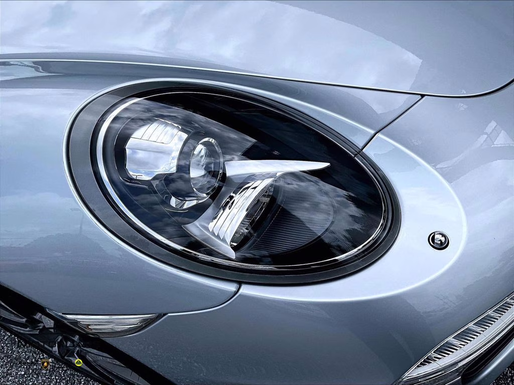 2014 GT Silver Metallic Porsche 911 Carrera Coupe