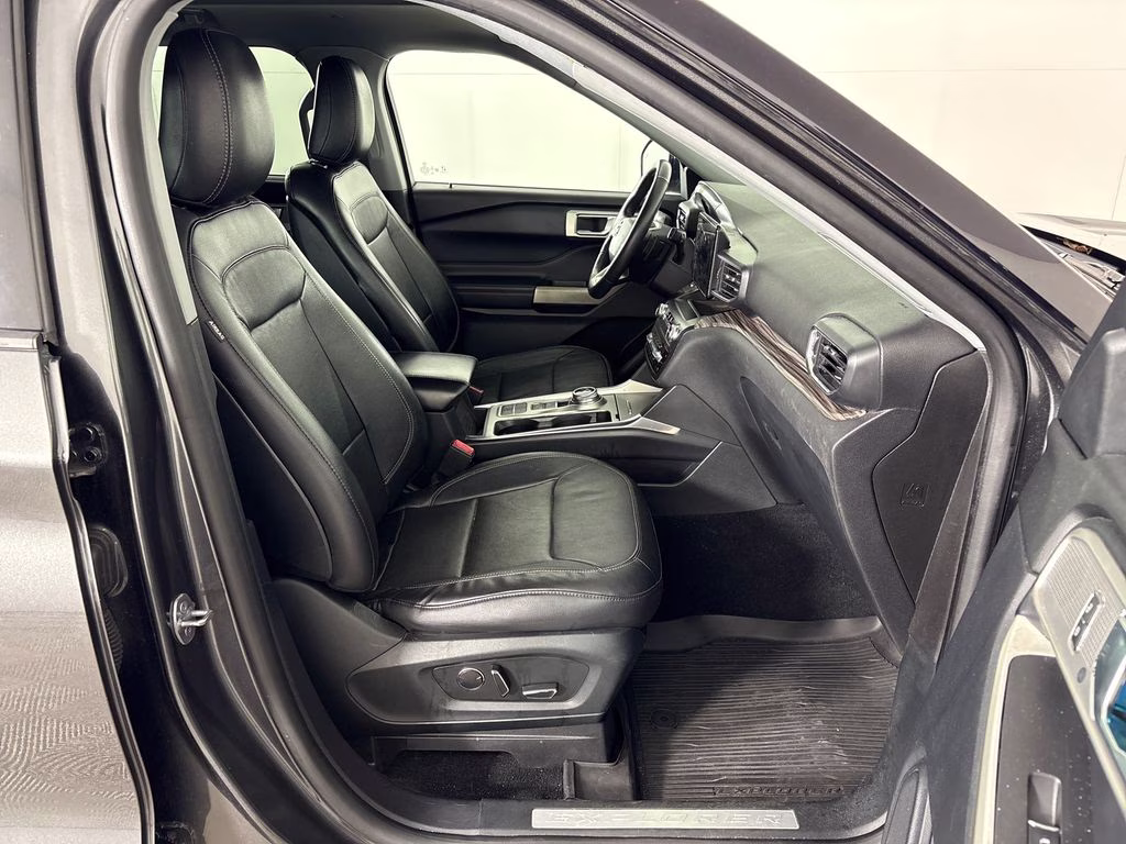 2020 Magnetic Ford Explorer Limited RWD SUV