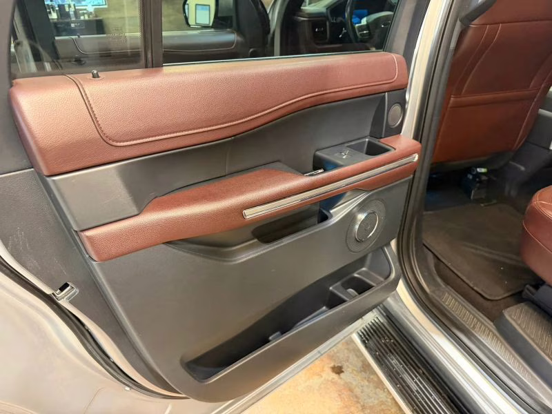 2023 Ford Expedition Max Limited Sport Utility 4D 4X4