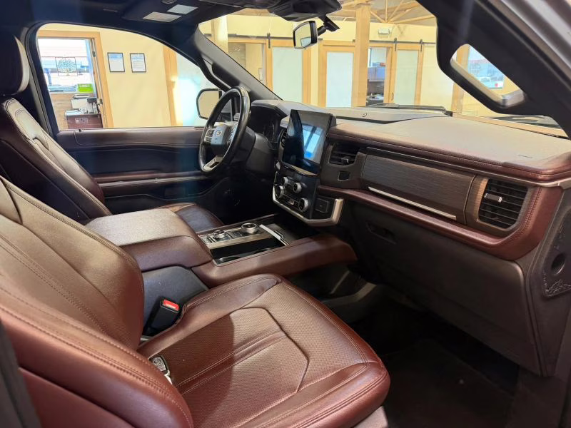 2023 Ford Expedition Max Limited Sport Utility 4D 4X4