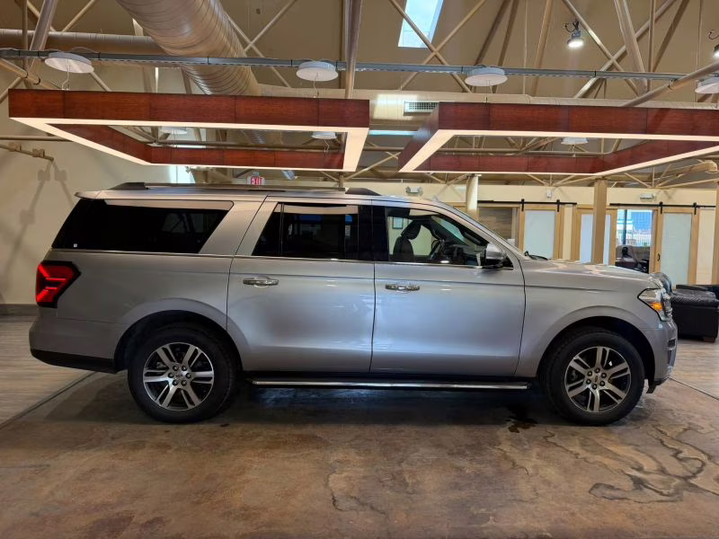 2023 Ford Expedition Max Limited Sport Utility 4D 4X4