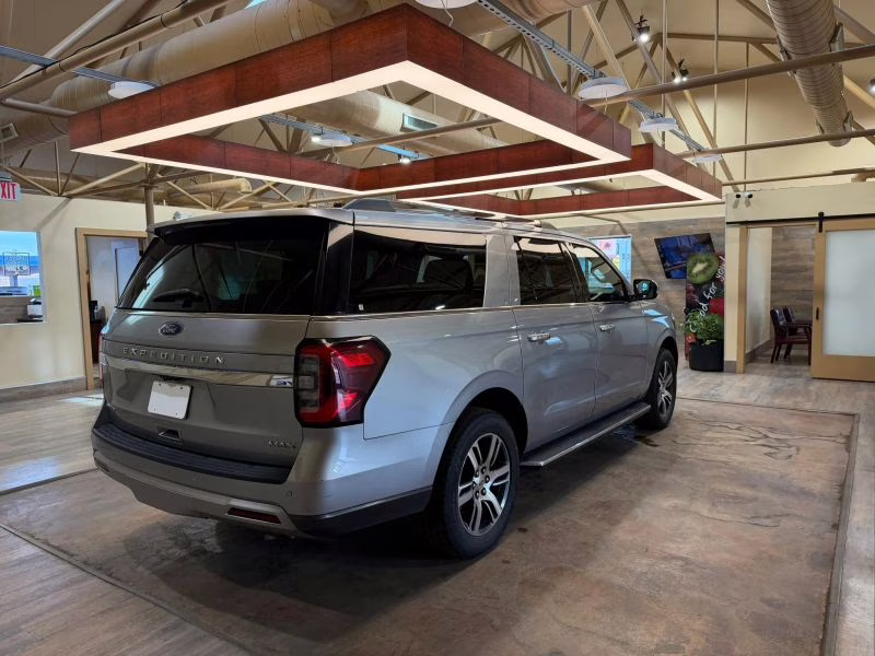 2023 Ford Expedition Max Limited Sport Utility 4D 4X4