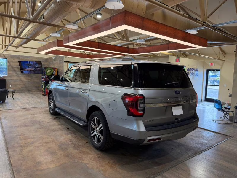 2023 Ford Expedition Max Limited Sport Utility 4D 4X4