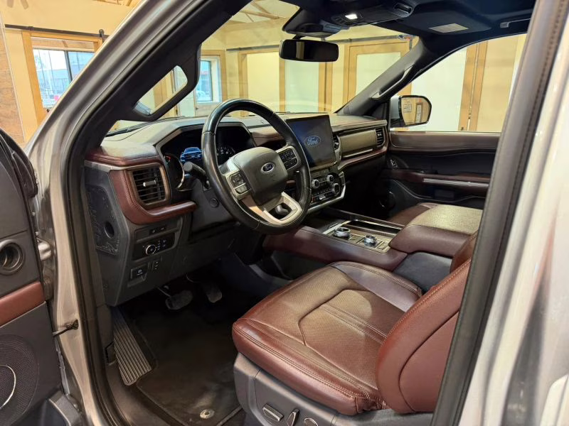 2023 Ford Expedition Max Limited Sport Utility 4D 4X4