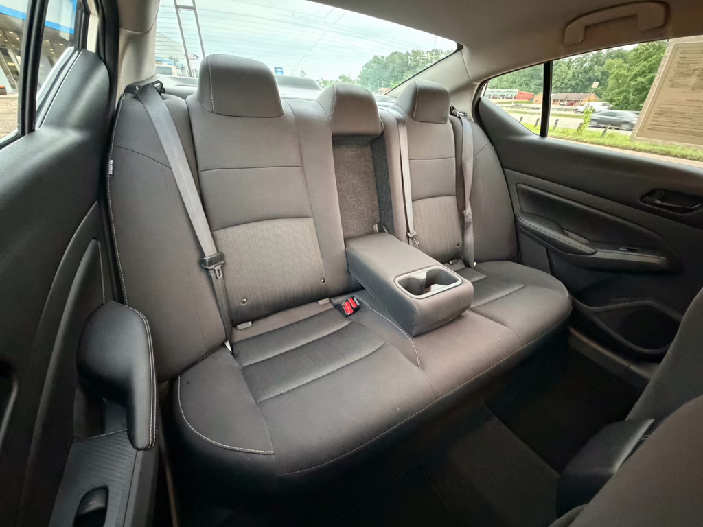 2025 Glacier White Nissan Altima SV FWD Sedan