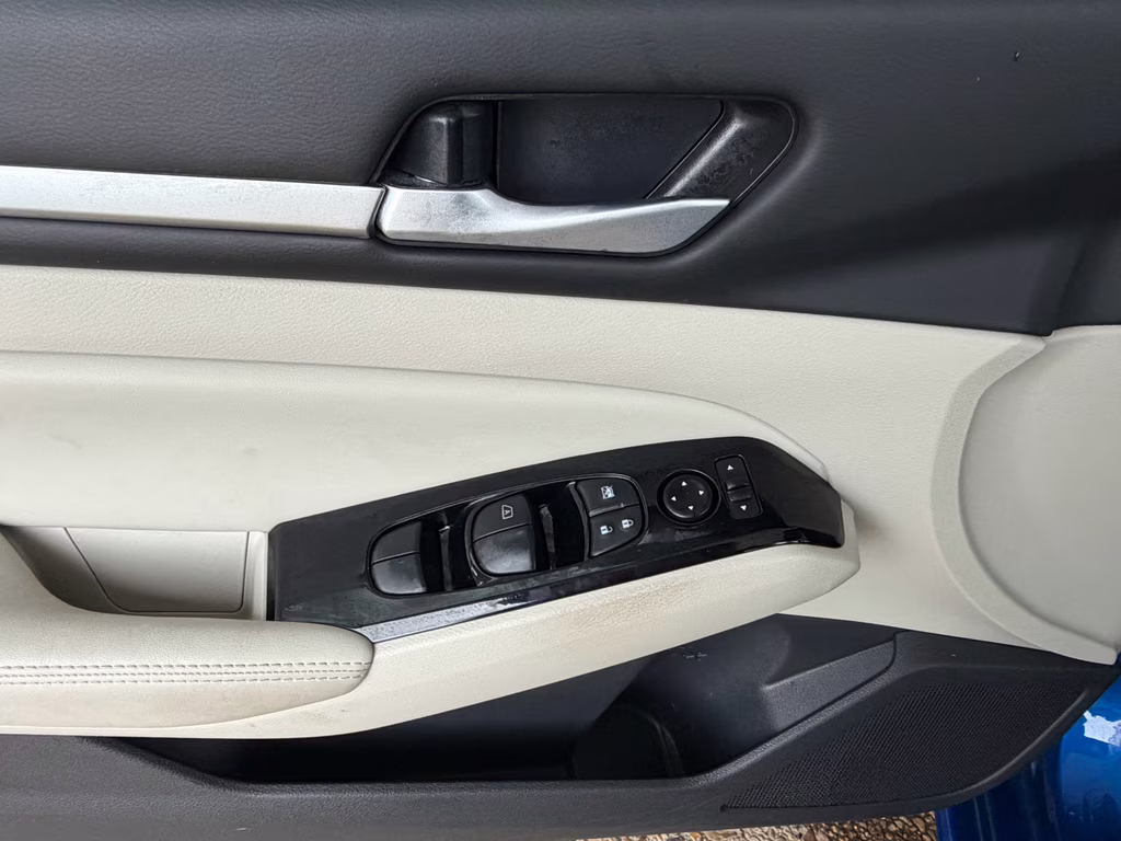 2025 Bluestone Pearl Nissan Altima SL AWD Sedan