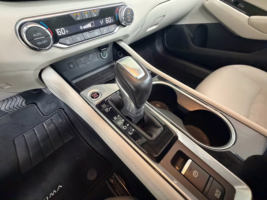 2025 Bluestone Pearl Nissan Altima SL AWD Sedan