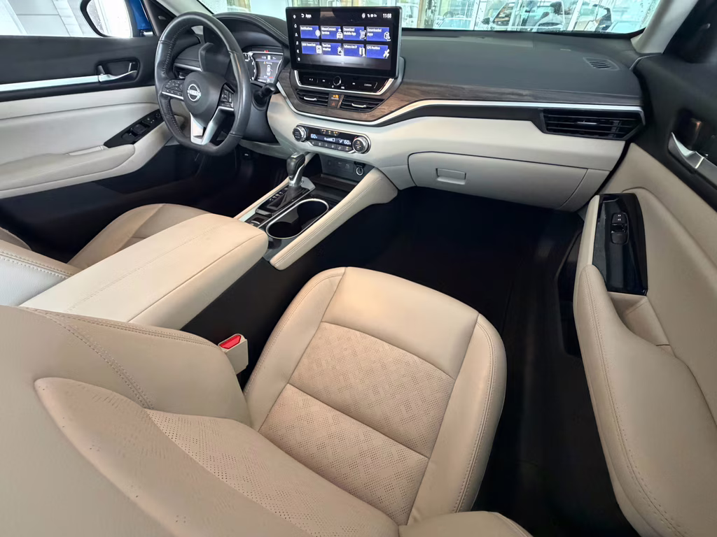 2025 Bluestone Pearl Nissan Altima SL AWD Sedan