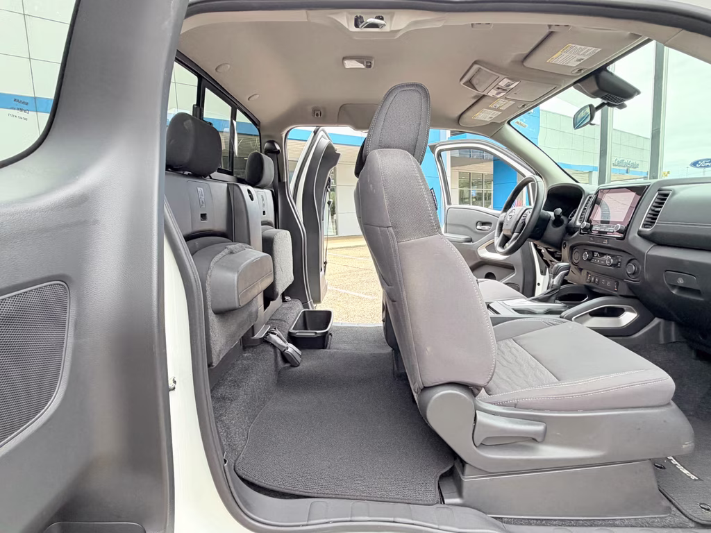 2024 Glacier White Nissan Frontier SV RWD Truck