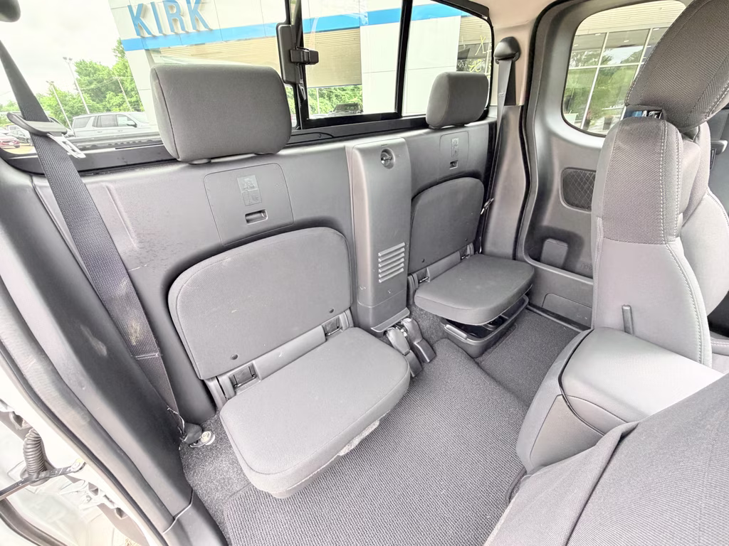 2024 Glacier White Nissan Frontier SV RWD Truck