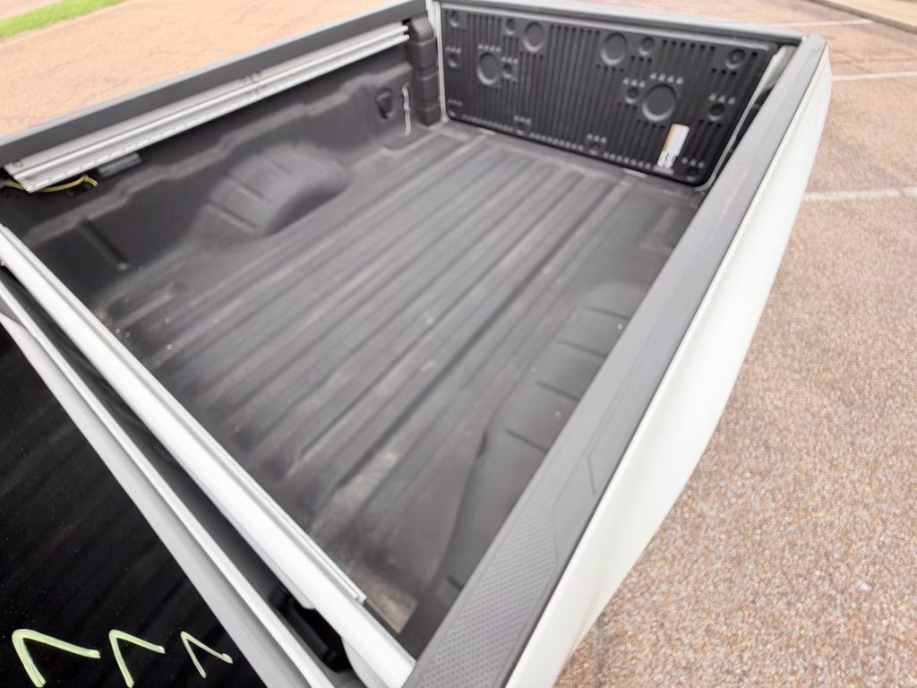 2024 Glacier White Nissan Frontier SV RWD Truck
