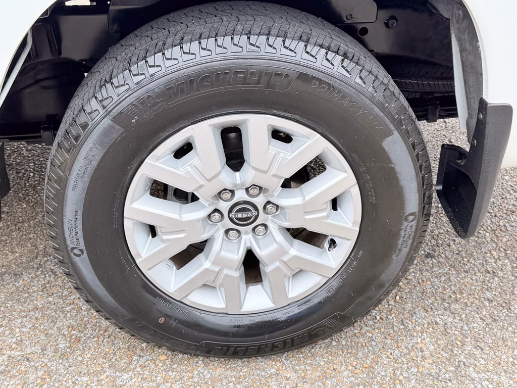 2024 Glacier White Nissan Frontier SV RWD Truck
