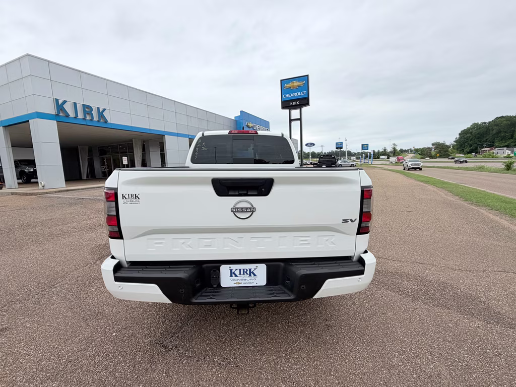 2024 Glacier White Nissan Frontier SV RWD Truck