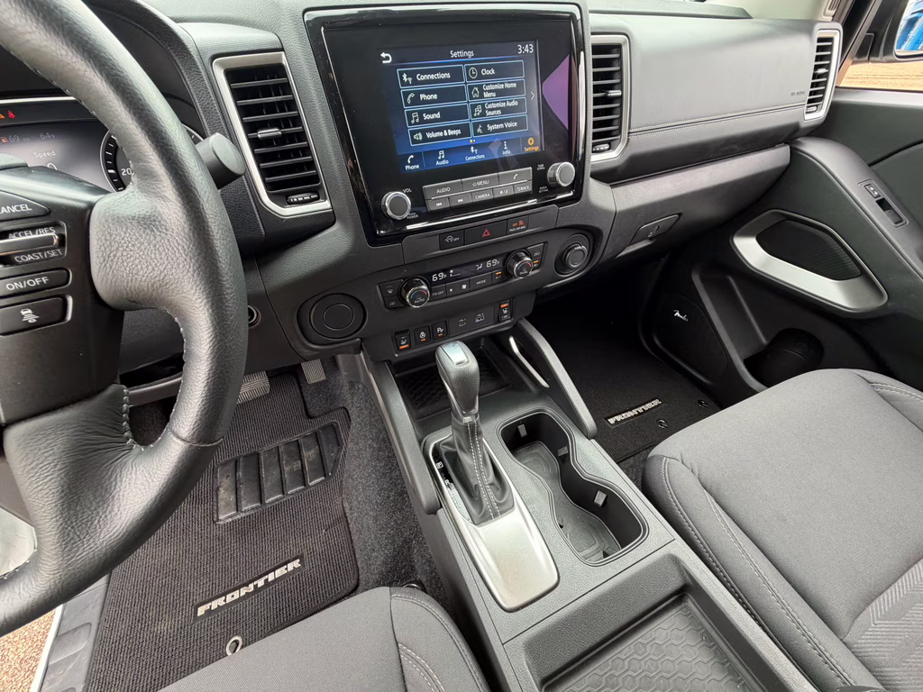 2024 Glacier White Nissan Frontier SV RWD Truck