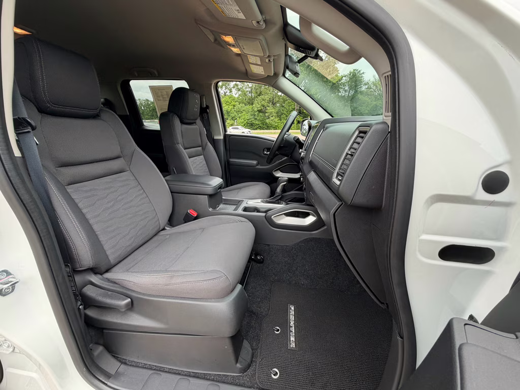 2024 Glacier White Nissan Frontier SV RWD Truck