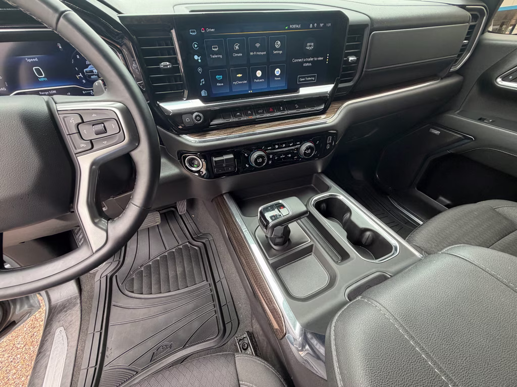 2024 Sterling Gray Metallic Chevrolet Silverado LT Trail Boss 4X4 Truck