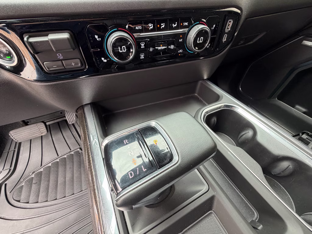 2024 Sterling Gray Metallic Chevrolet Silverado LT Trail Boss 4X4 Truck