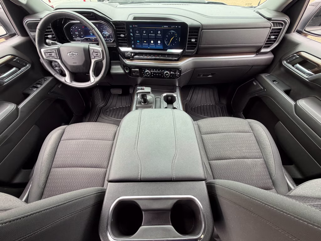 2024 Sterling Gray Metallic Chevrolet Silverado LT Trail Boss 4X4 Truck