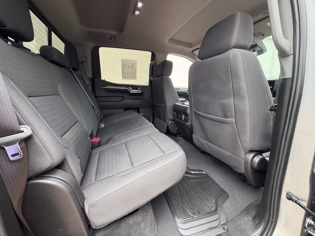 2024 Sterling Gray Metallic Chevrolet Silverado LT Trail Boss 4X4 Truck