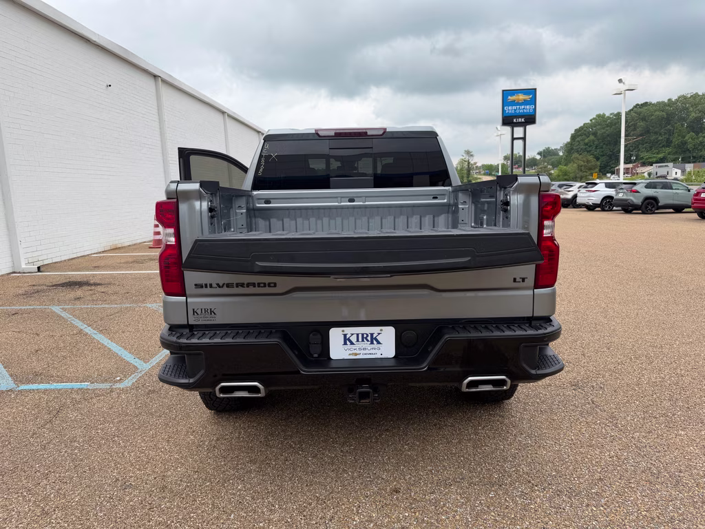2024 Sterling Gray Metallic Chevrolet Silverado LT Trail Boss 4X4 Truck