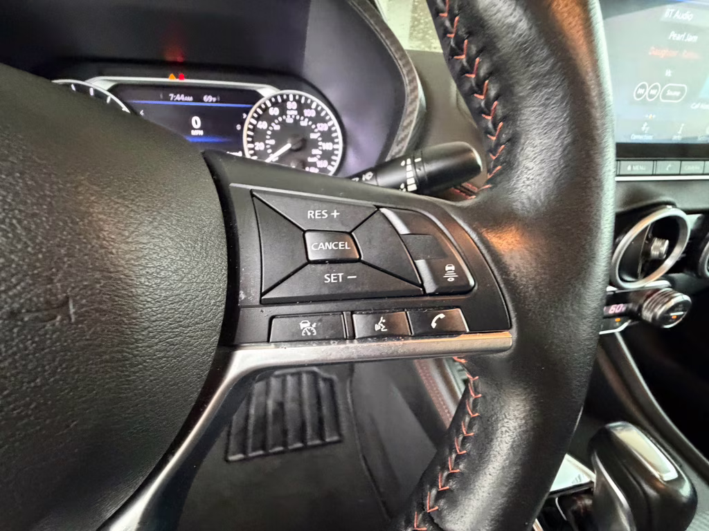 2024 Atlantic Gray Metallic/Super Black Nissan Sentra SR FWD Sedan