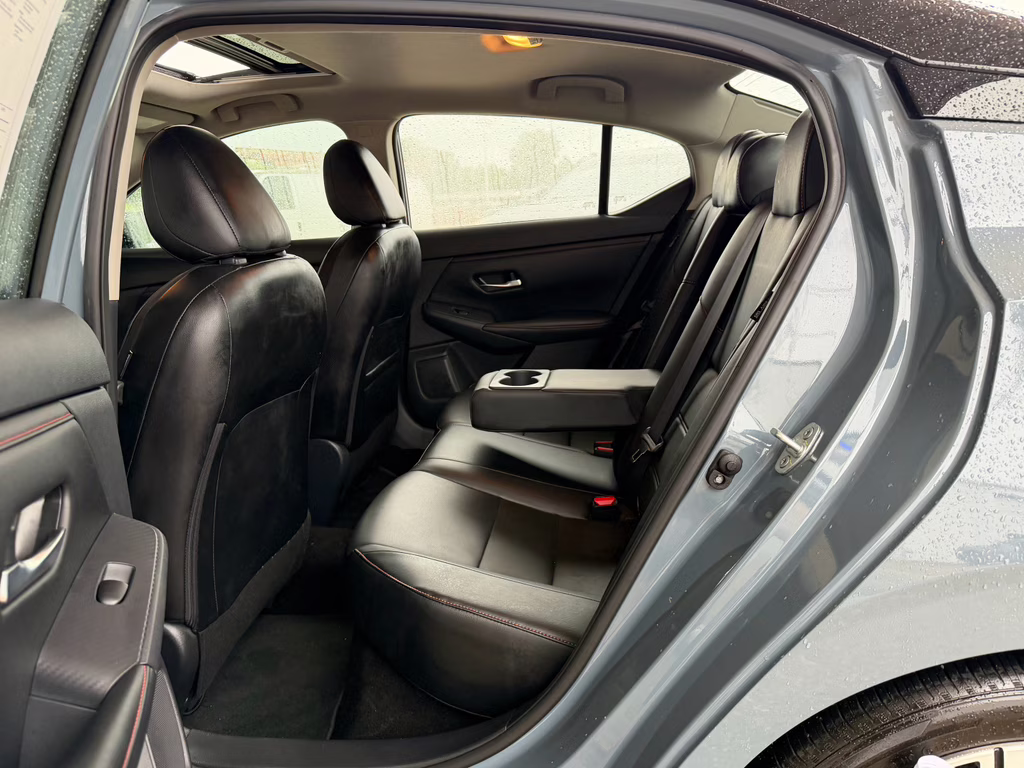 2024 Atlantic Gray Metallic/Super Black Nissan Sentra SR FWD Sedan