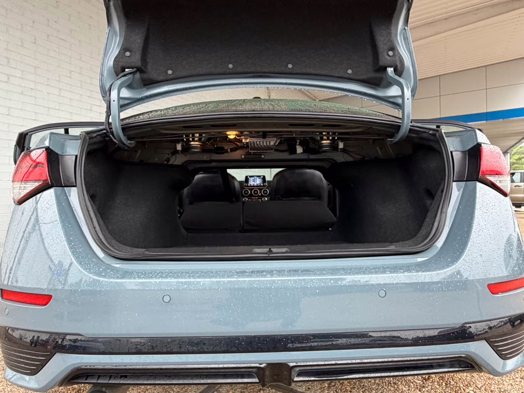 2024 Atlantic Gray Metallic/Super Black Nissan Sentra SR FWD Sedan