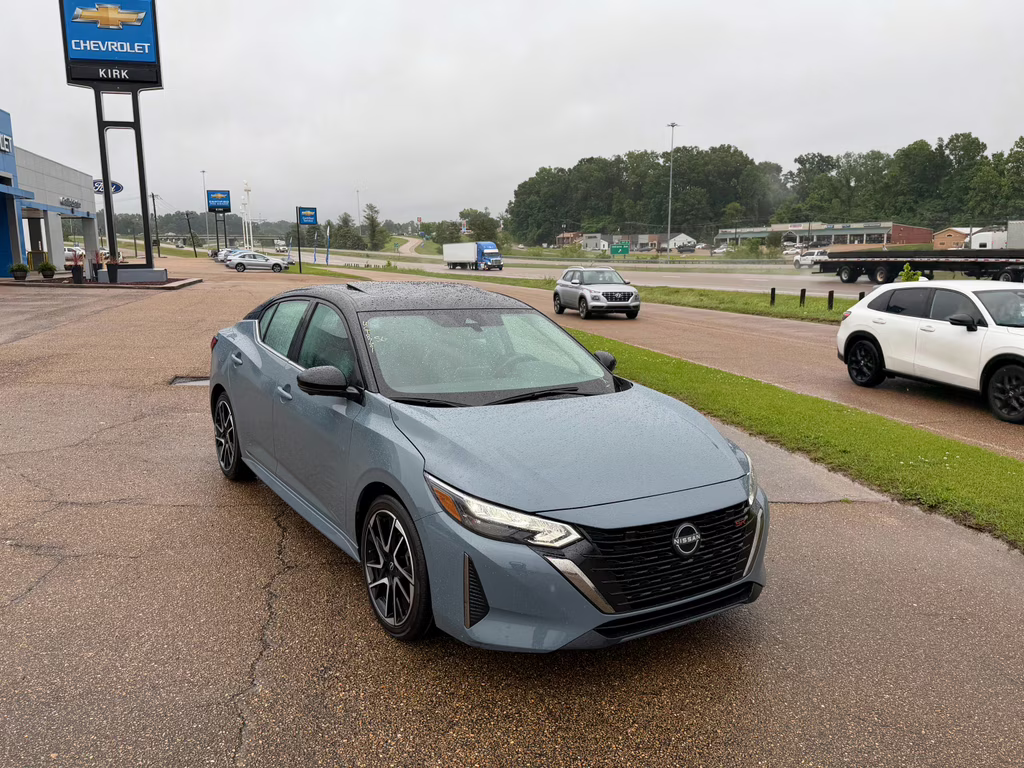2024 Atlantic Gray Metallic/Super Black Nissan Sentra SR FWD Sedan