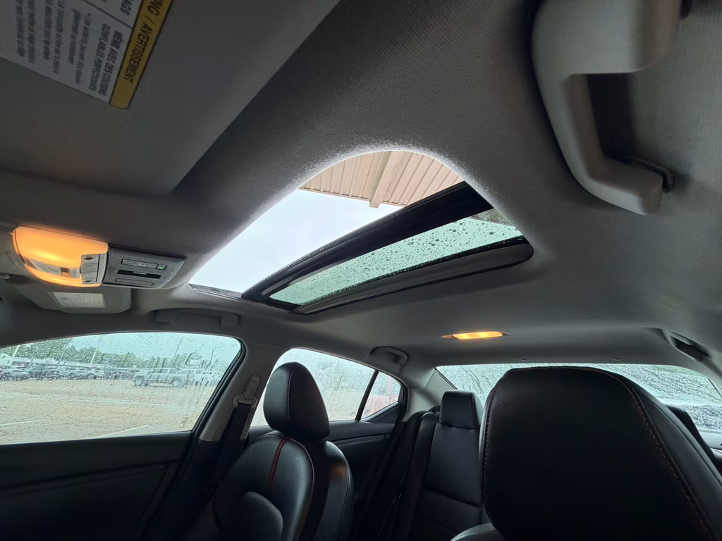 2024 Atlantic Gray Metallic/Super Black Nissan Sentra SR FWD Sedan