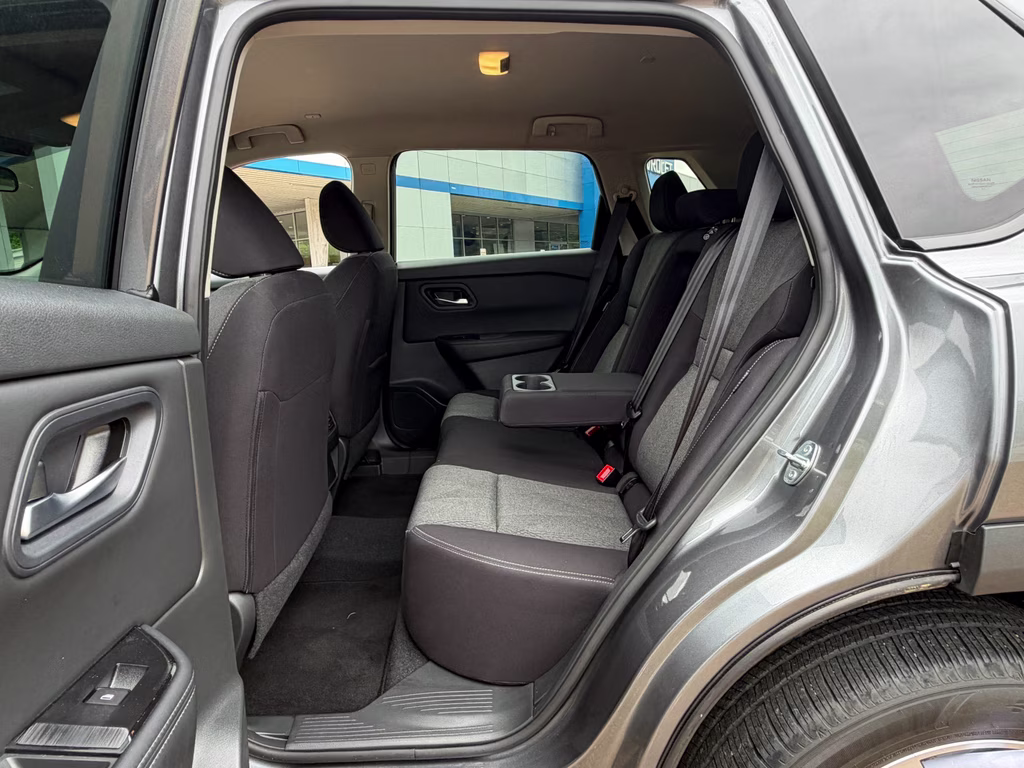 2024 Gun Metallic Nissan Rogue SV FWD SUV