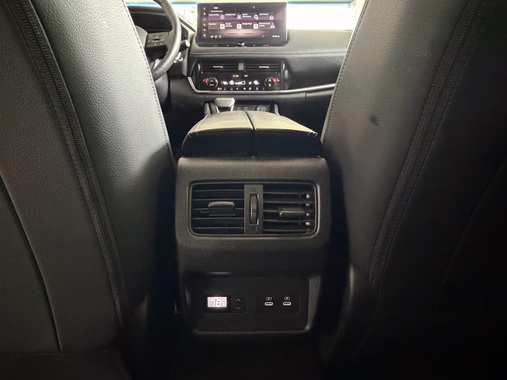 2025 Champagne Silver Metallic/Super Black Nissan Rogue SL FWD SUV