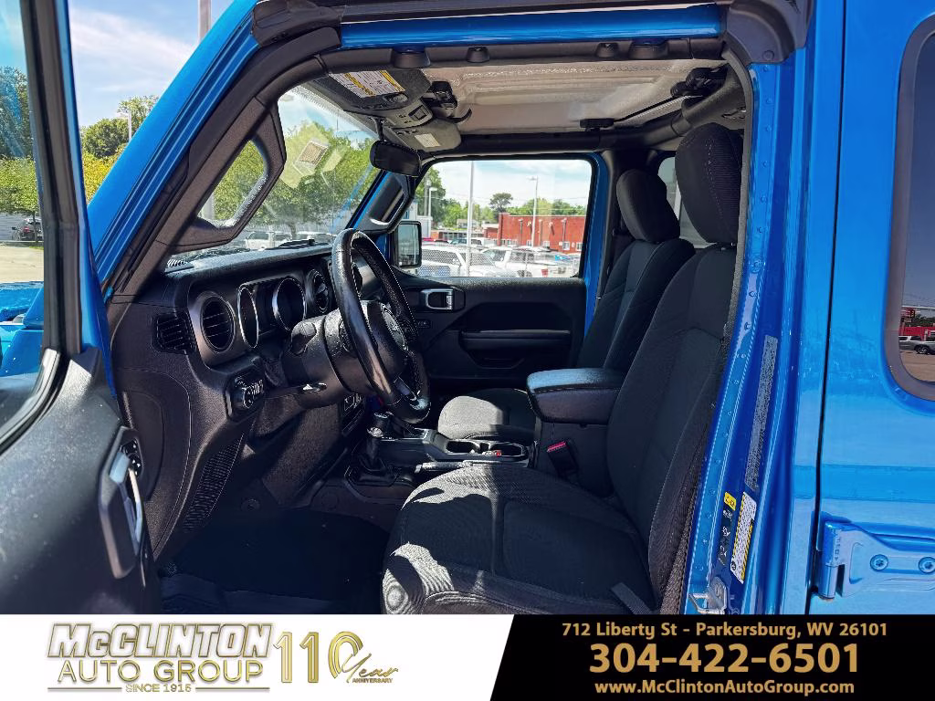 2021 Hydro Blue Pearlcoat Jeep Gladiator Willys 4X4 Truck