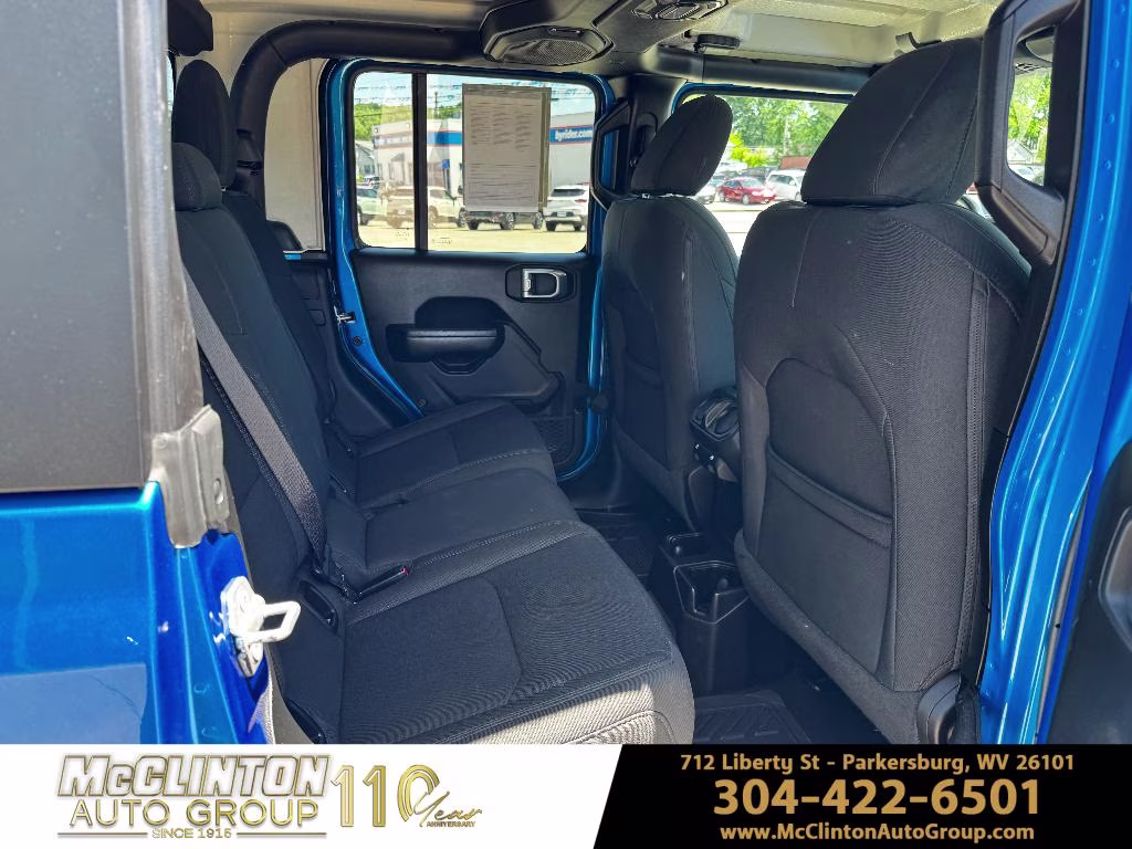 2021 Hydro Blue Pearlcoat Jeep Gladiator Willys 4X4 Truck