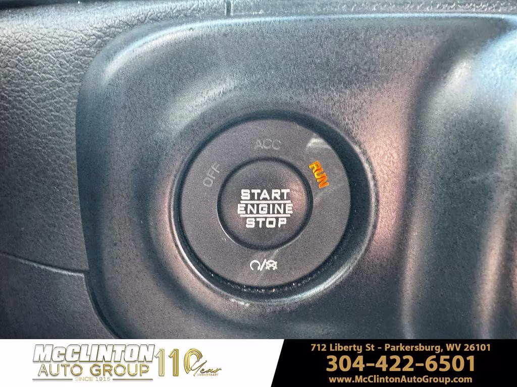 2021 Hydro Blue Pearlcoat Jeep Gladiator Willys 4X4 Truck