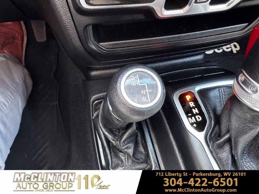 2021 Hydro Blue Pearlcoat Jeep Gladiator Willys 4X4 Truck