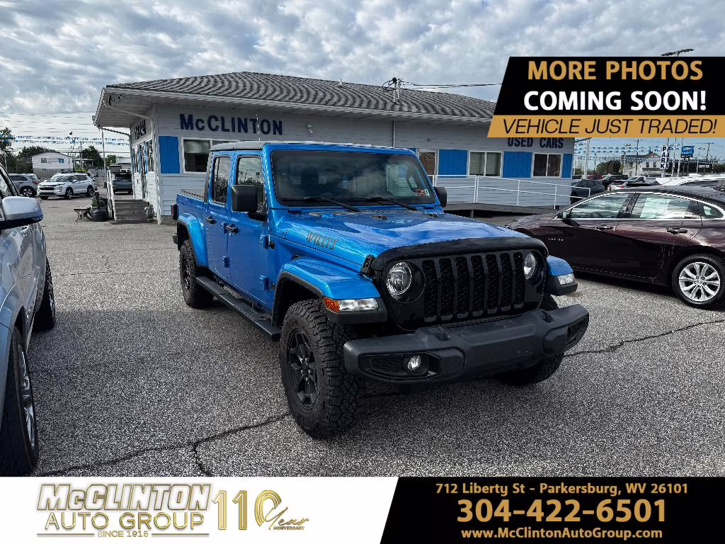 2021 Hydro Blue Pearlcoat Jeep Gladiator Willys 4X4 Truck
