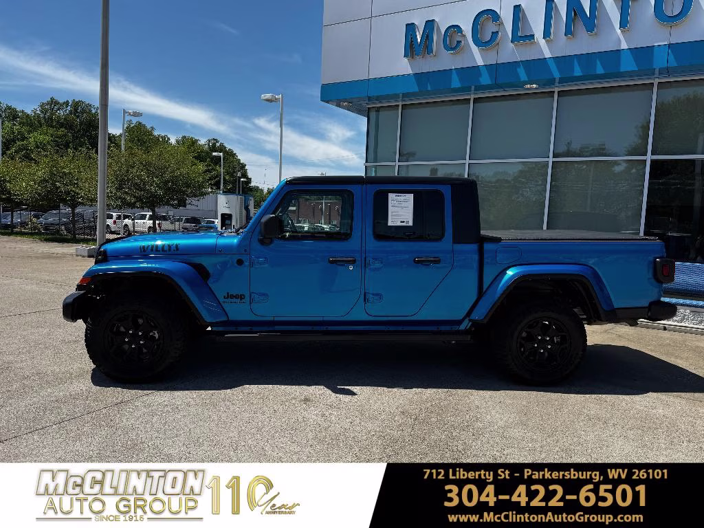 2021 Hydro Blue Pearlcoat Jeep Gladiator Willys 4X4 Truck