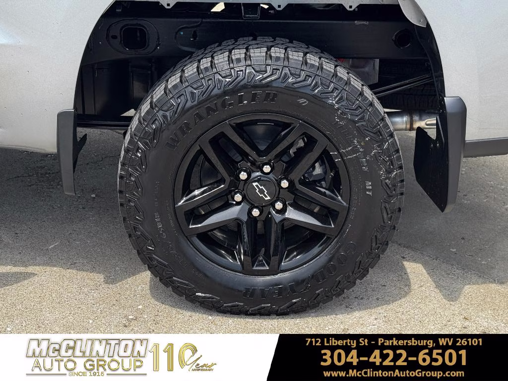 2026 Sterling Gray Metallic Chevrolet Silverado 1500 Custom Trail Boss 4X4 Truck