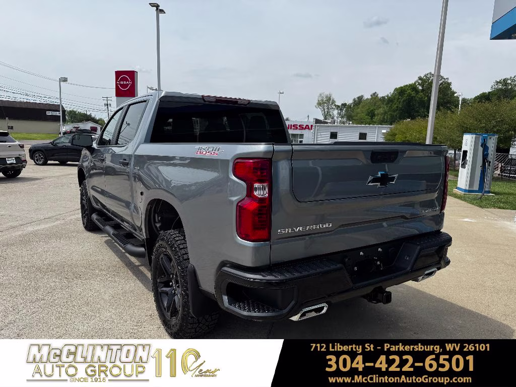 2026 Sterling Gray Metallic Chevrolet Silverado 1500 Custom Trail Boss 4X4 Truck