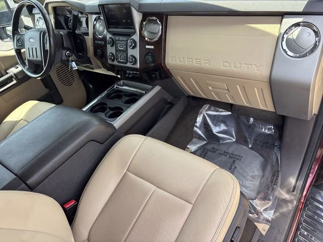2016 Bronze Fire Metallic Ford Super Duty F-250 SRW Lariat 4X4 Truck