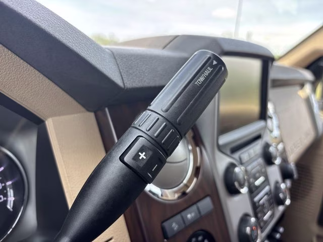 2016 Bronze Fire Metallic Ford Super Duty F-250 SRW Lariat 4X4 Truck