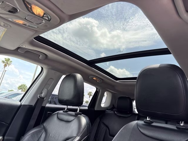 2018 Pearl White Tri-Coat Jeep Compass Limited FWD SUV
